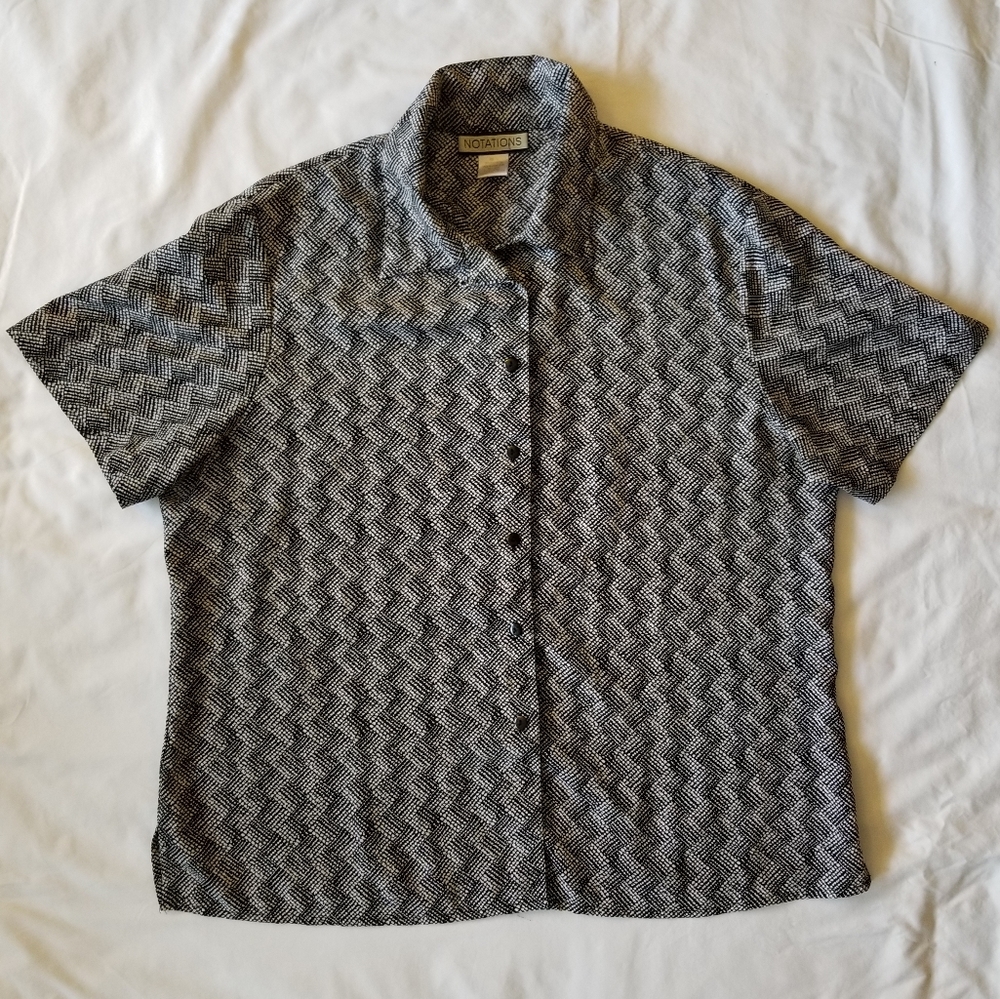 VINTAGE Black & White Button Up Blouse